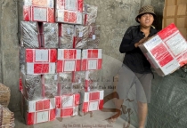 Đội ngũ Hộp bánh kem Văn Sỹ giao hàng nhanh đội ngũ nhân viên CSKH tận tâm nhanh chóng