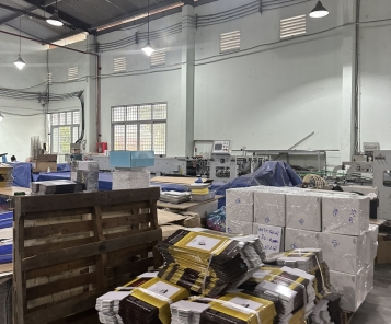 Quy trình sản xuất và gia công hộp đựng bánh sinh nhật