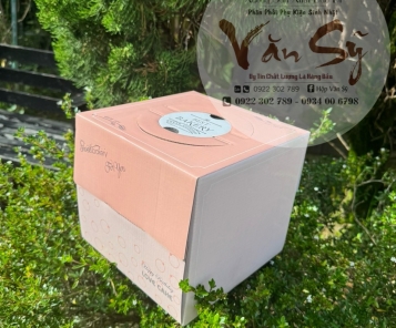 Hộp bánh sinh nhật rẻ nhất chỉ có thể là hộp nhà Văn Sỹ