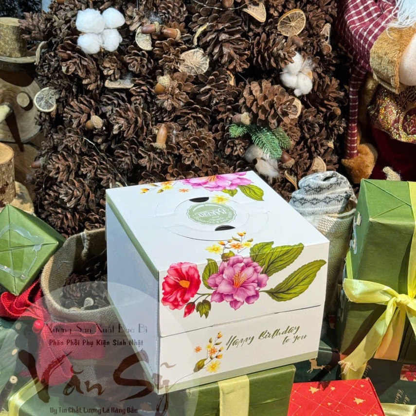 Hộp bánh sinh nhật mã Hoa Tím
