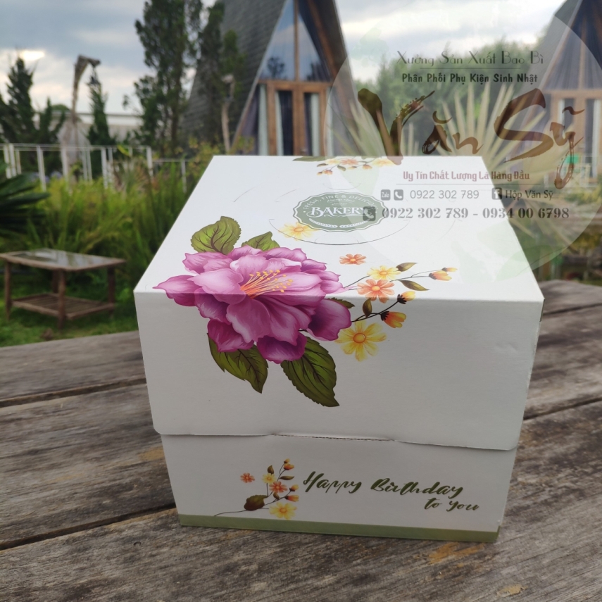 Hộp bánh sinh nhật mã Hoa Tím