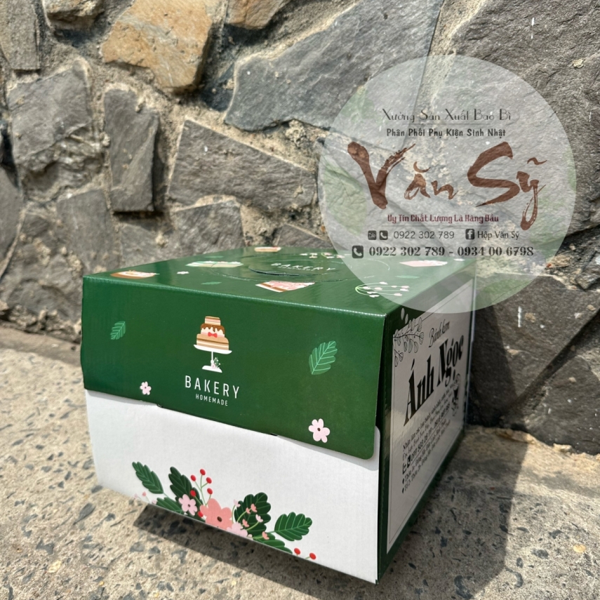 Hộp Bánh Kem Cao 18cm mẫu Xanh Lá L2