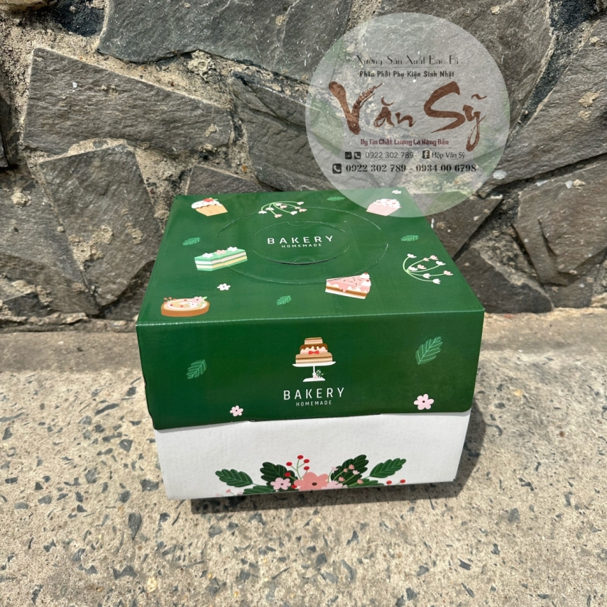 Hộp Bánh Kem Cao 18cm mẫu Xanh Lá L2