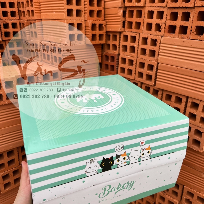 Hộp Bánh Kem Cao 18cm mẫu Con Mèo - L2