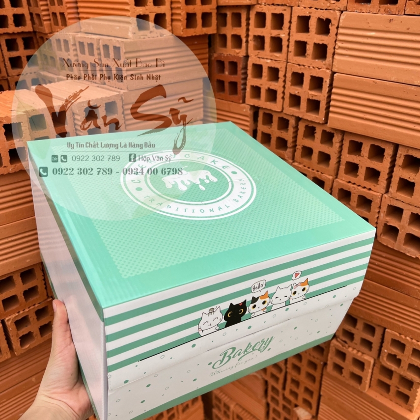 Hộp Bánh Kem Cao 18cm mẫu Con Mèo - L2