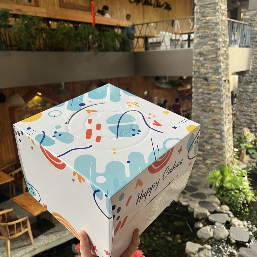Hộp Bánh Kem Cao 18cm mã Ngũ Sắc - L2