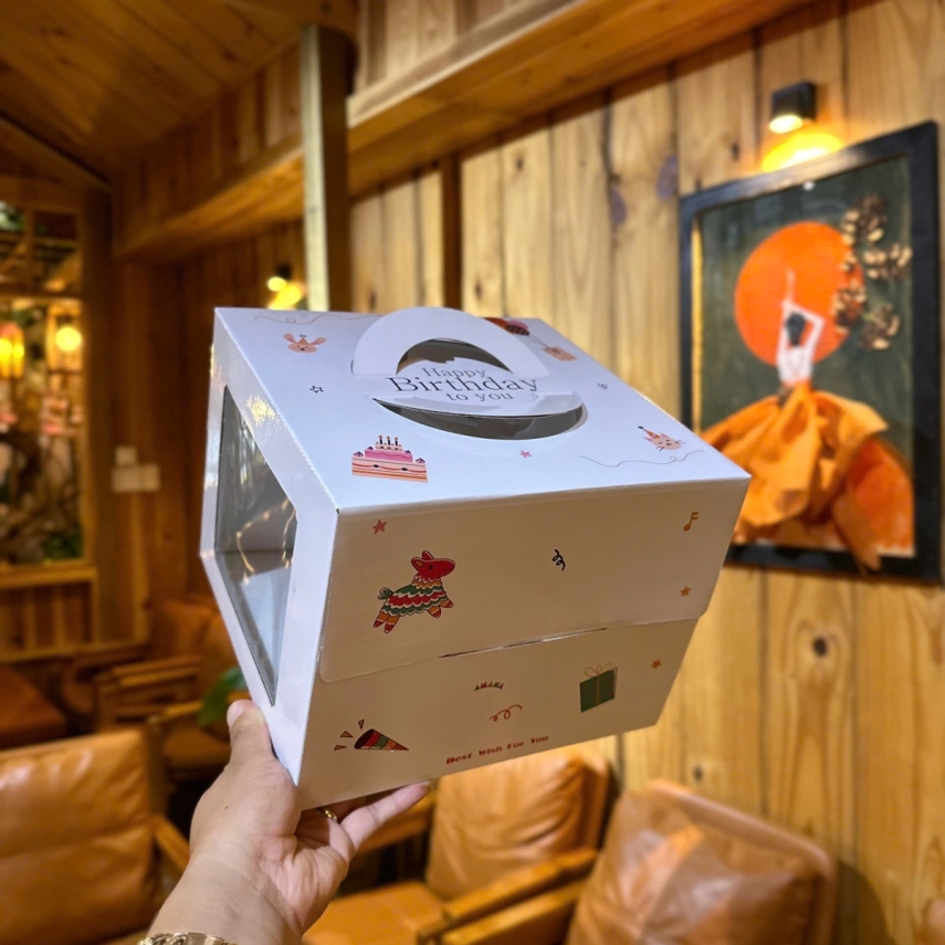 Mẫu Hộp Bánh Sinh Nhật Màu Trắng - Độ cao 18cm - Tặng miễn phí cửa sổ kính nhìn xuyên qua bánh